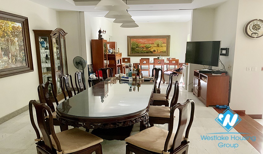 Good condition and fully furnished house for rent in Tay Ho District, Hanoi